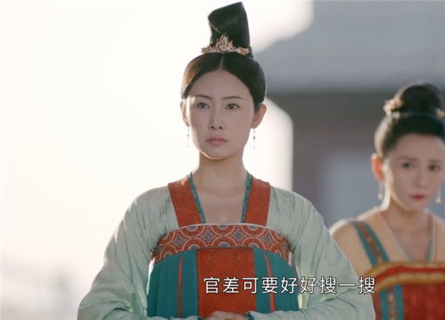 《风起霓裳》安氏被烧死,库狄琉璃吃假死药,被孙德成收留养大-腾讯