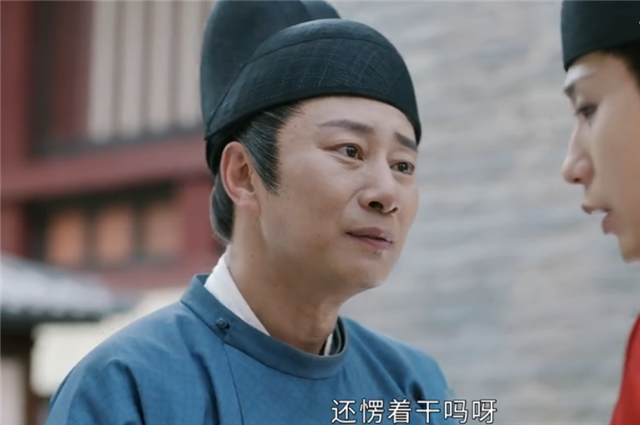 《风起霓裳》安氏被烧死,库狄琉璃吃假死药,被孙德成收留养大_腾讯