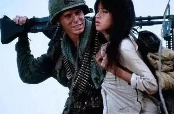 美军用"空孕催乳剂"对付越南女兵,日军都自叹不如,骇人听闻!_腾讯新闻