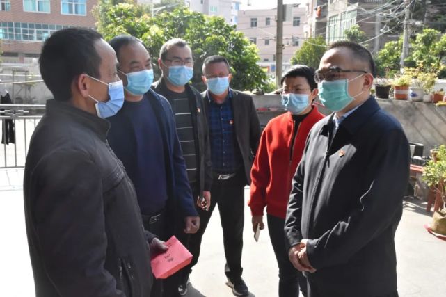 区长到东庄镇开展春节送温暖走访慰问活动