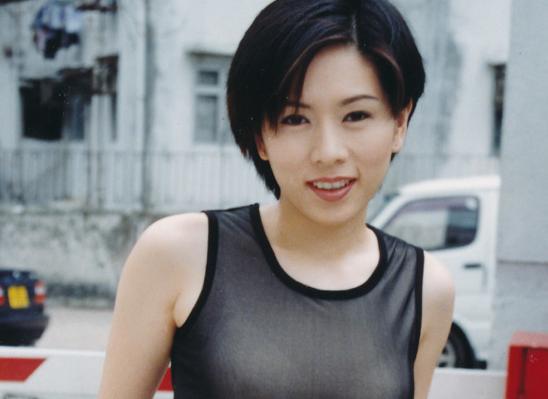 周星驰前女友于文凤闪婚富豪,周星驰最爱的到底是谁,原来是她_腾讯