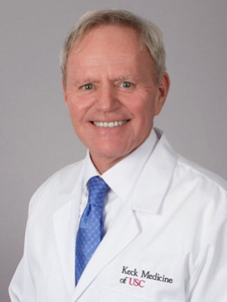 深圳大学总医院血液肿瘤科组织了定期的国际会诊,会诊的外国专家是