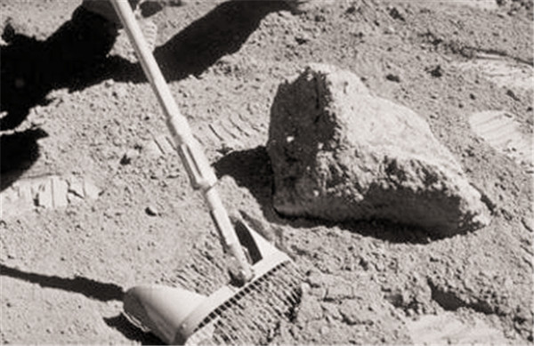 月壤|嫦娥五号顺利返回地球，带回月壤与当初美国一对比，却发现大问题