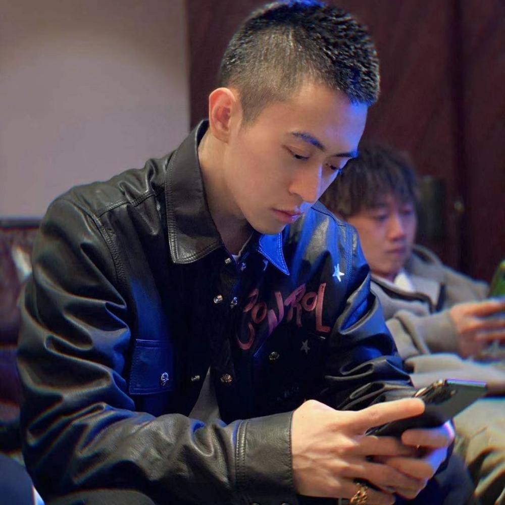 秦奋的"戒烟"之路因一句评论开始,网友:男人的嘴骗人的鬼!_腾讯新闻