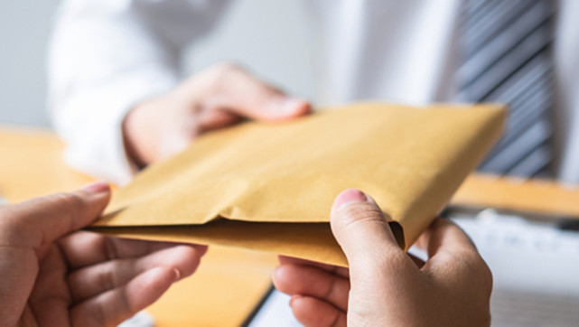 这个公安局副局长被省纪委立案调查后仍收受贿赂|兰州市公安局|黄大功