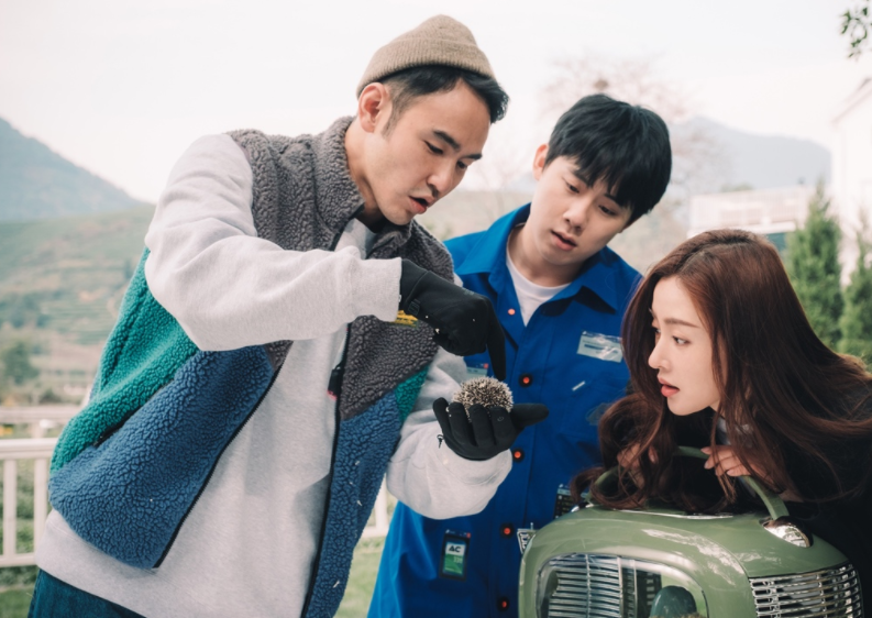 念念桃花源阮经天张天爱周奇拍全家福