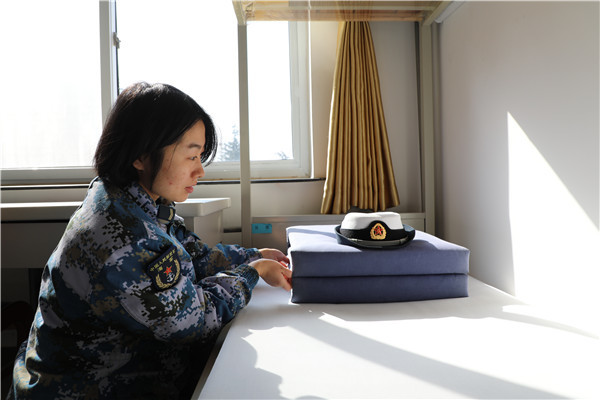 别集"福"了,海军小姐姐直接送