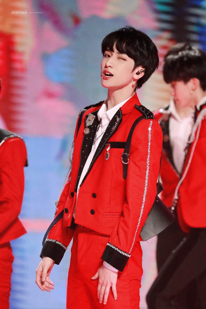 来夸夸咱们小年夜的时代少年团的弟弟们