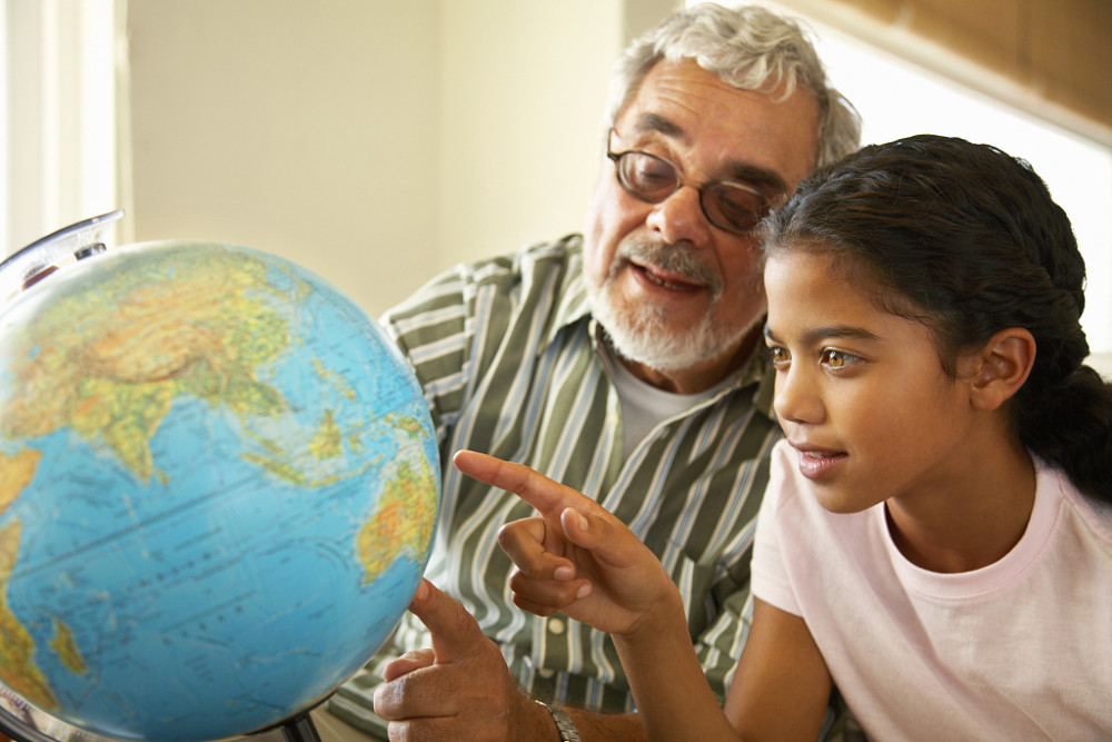 土星|你考虑过吗，为什么我们的星球都是倾斜的？