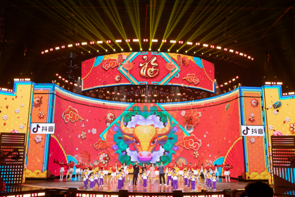 2021湖南卫视春晚牛气冲天六网第一强势引领