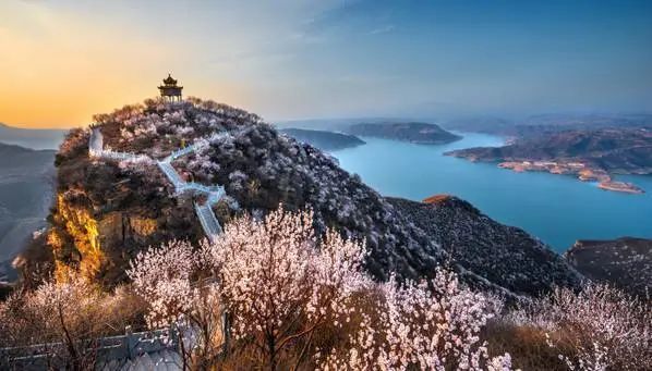 河南新安县新增"生态旅游公路",一路风景,还免门票～_腾讯新闻