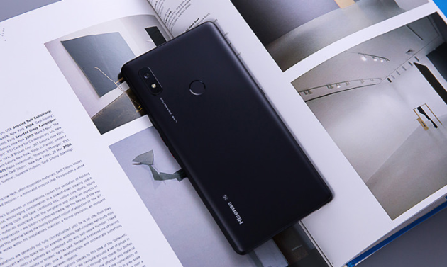 海信阅读手机a7cc版 5g彩墨屏"阅"有大不同