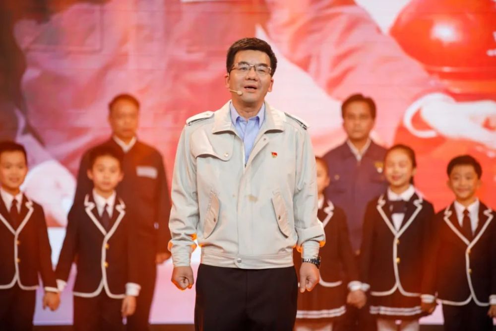 "南粤工匠"田中,李斌飞,郭春光不计报酬,不畏艰险,为千千万万人民群众