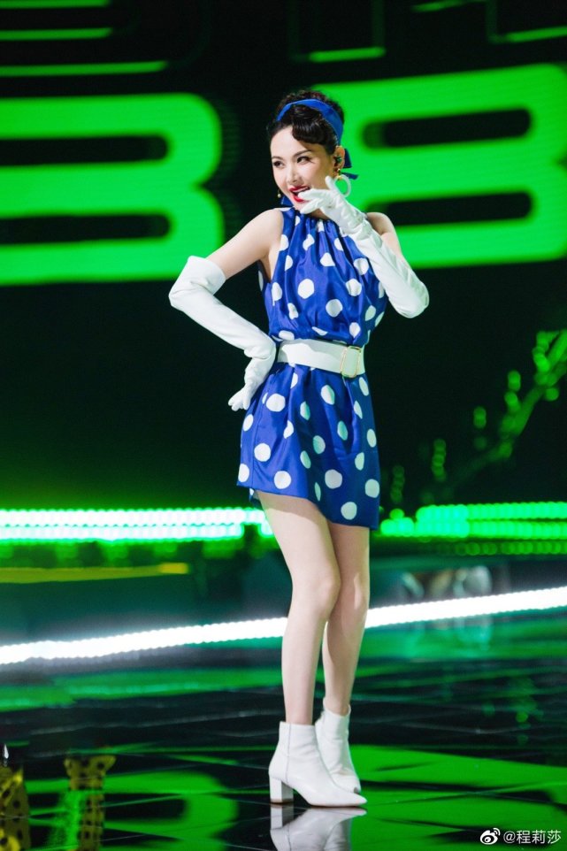 程莉莎用黄晓明的明学当众调侃上了热搜