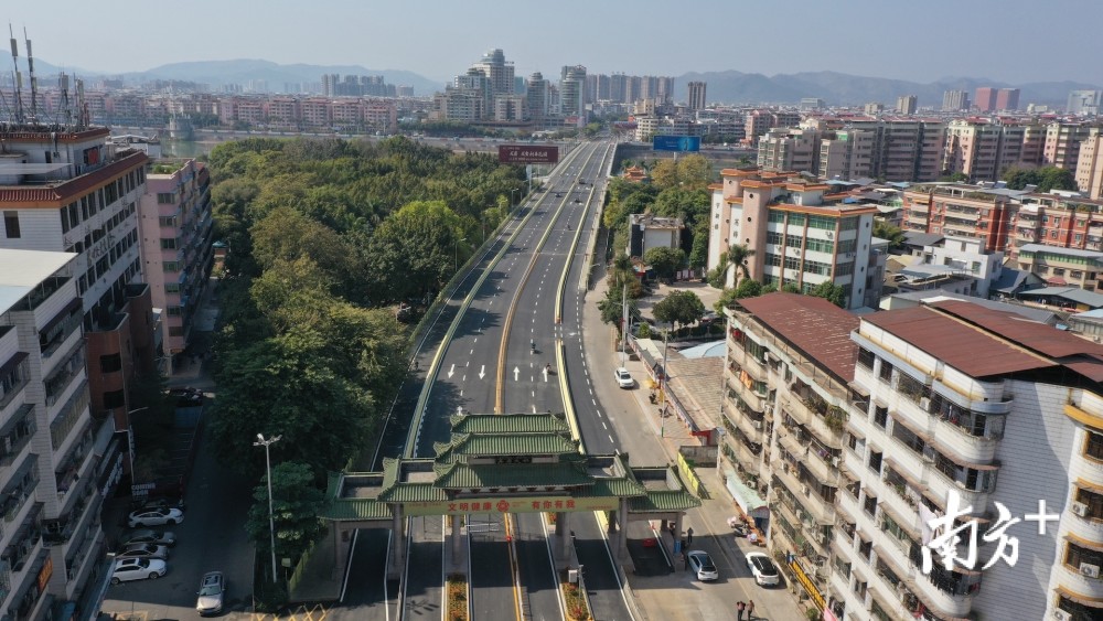 今晚零时通车多图视频看看崭新的梅州嘉应大桥