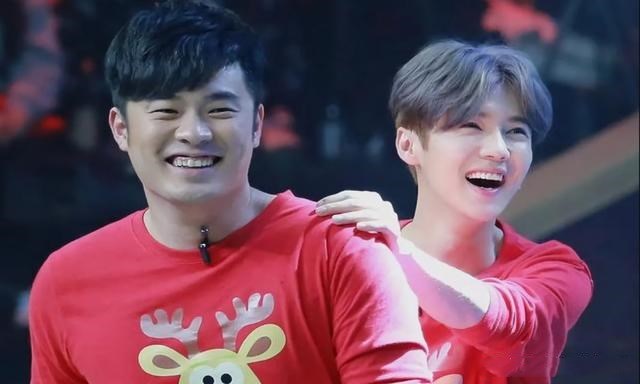 周杰伦最新拍摄视频大片曝光从陈赫瘦成了鹿晗