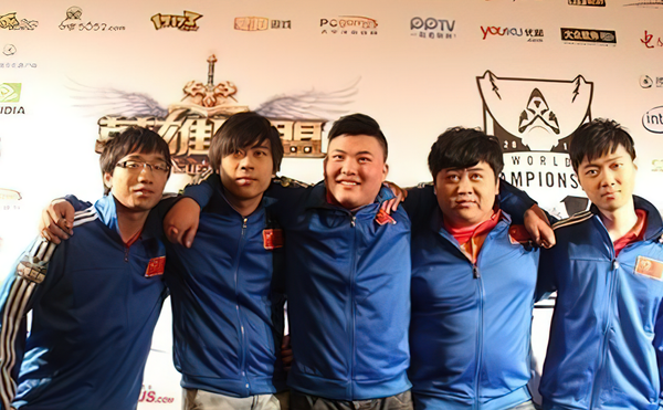 没有五五开就没有rng皇族老板自爆身份为拜师卢老爷买下俱乐部