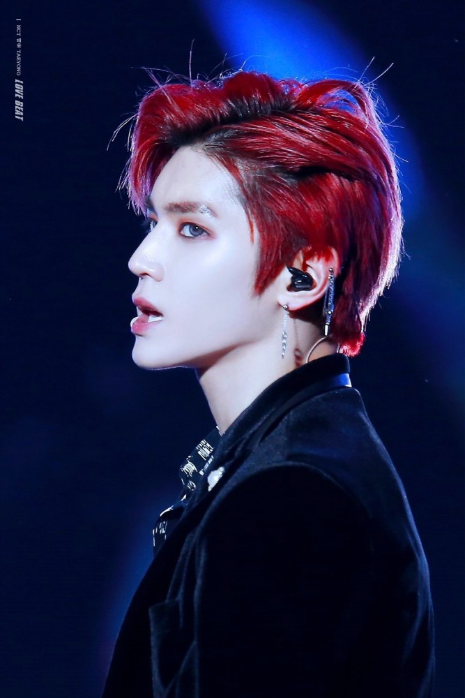 当男爱豆们染上红发