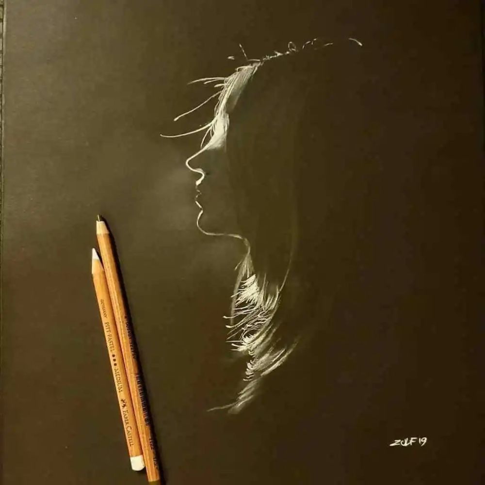 用白笔黑纸画成的素描画与正常画作完全相反神秘又梦幻