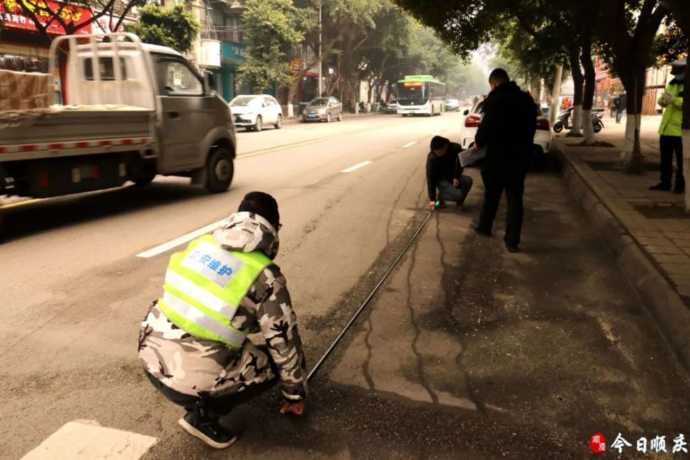 南充正阳路改成双向四车道 全路段重新划设标线