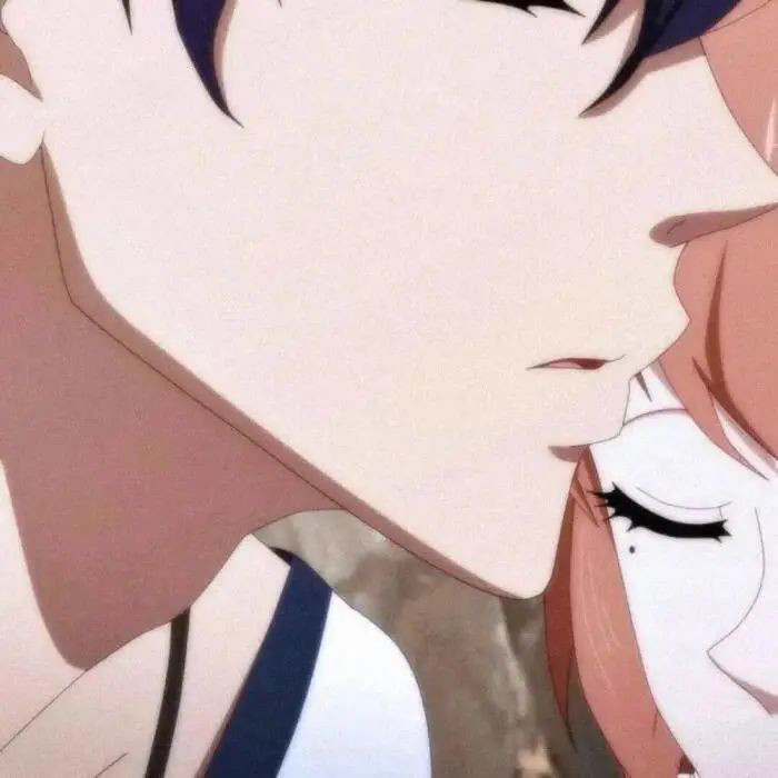 我将永远满怀爱意的等着盛夏的晚风和你情侣头像