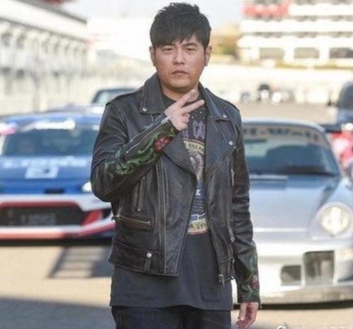 周杰伦太任性了,想瘦就瘦,瘦成一道闪电