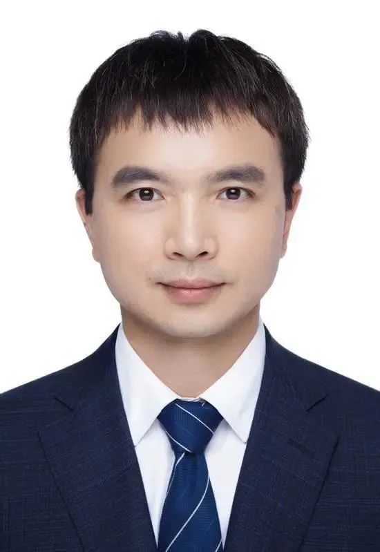 张远波在奇妙二维世界开疆拓土走近科学探索奖获得者