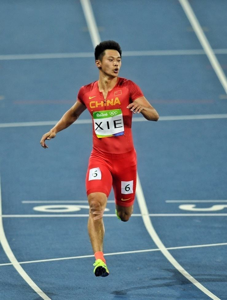 谢震业200米飚20秒72暂列世界第1李文杰百米10秒28