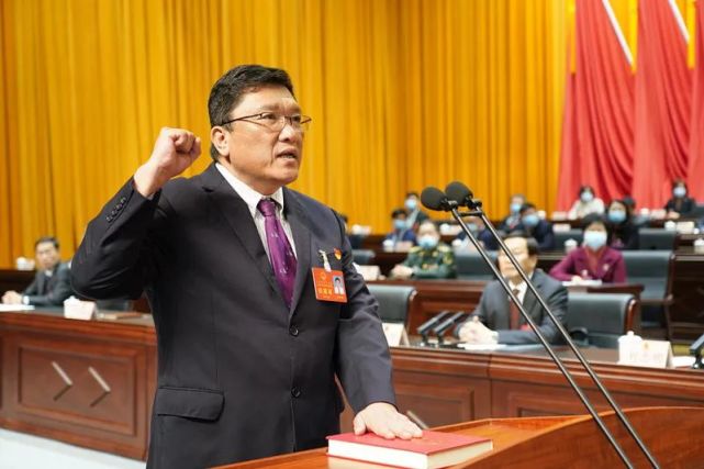 廖立勇当选北海市人民政府市长