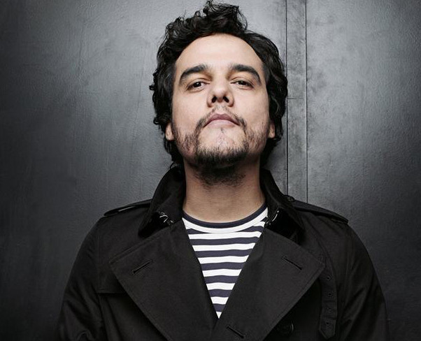 排名第四的是金三角大毒枭坤沙,出生在混乱的毒品交易区,坤沙自小就对