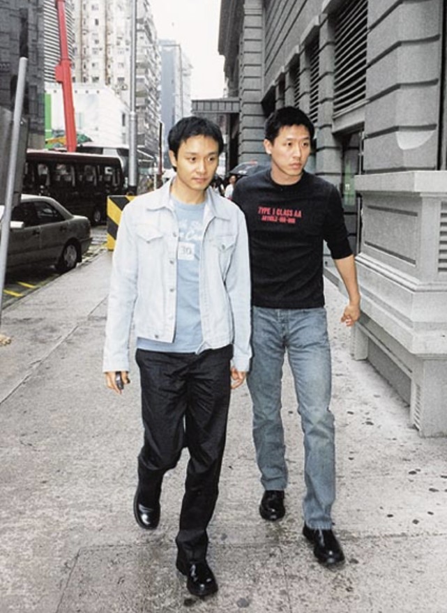 张国荣挚爱唐鹤德罕见晒照,两鬓斑白仍旧帅气,62岁还是单身