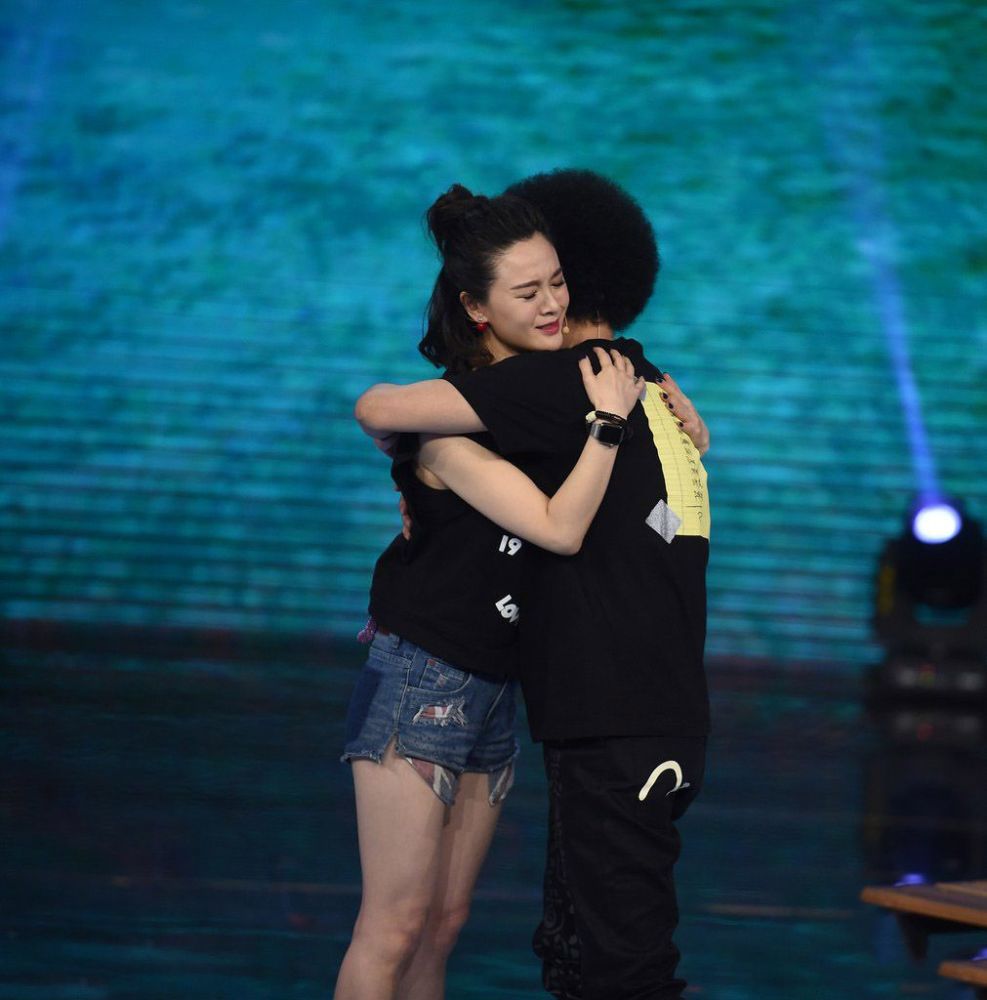 赵英俊两任绯闻女友:陈思斯说是开玩笑,袁姗姗说他俩根本不可能_腾讯