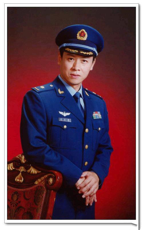 胡亚捷的婚姻故事三次闹离婚越闹感情越深