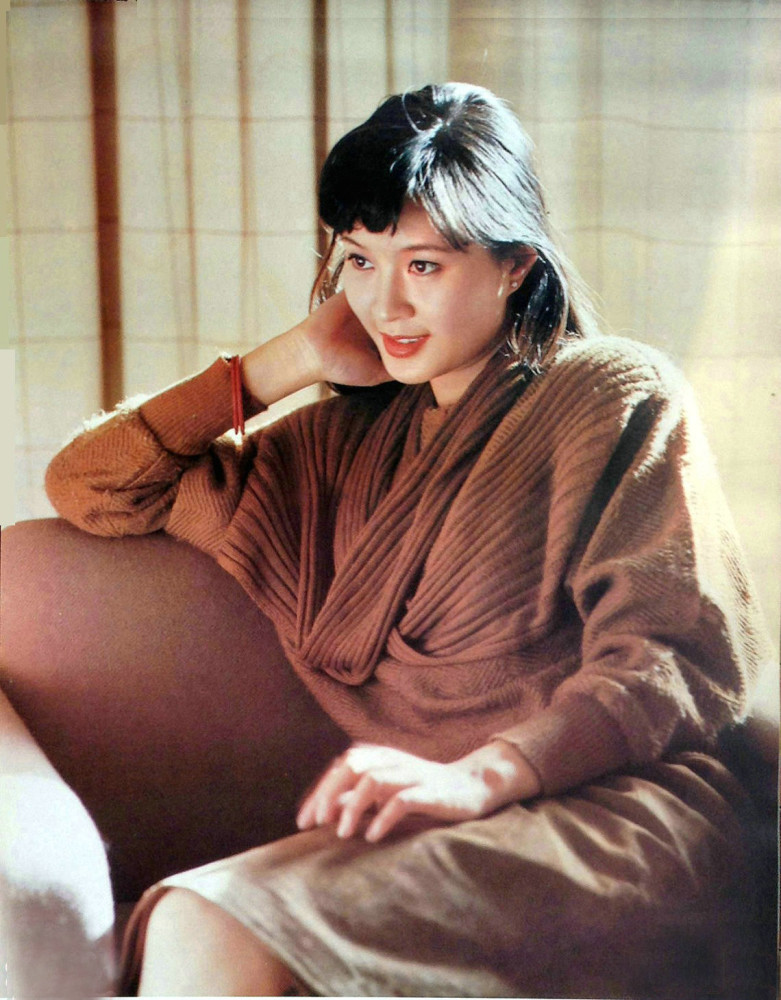 80年代女神方舒:37岁嫁27岁小鲜肉,45岁离婚,如今64岁孤身一人