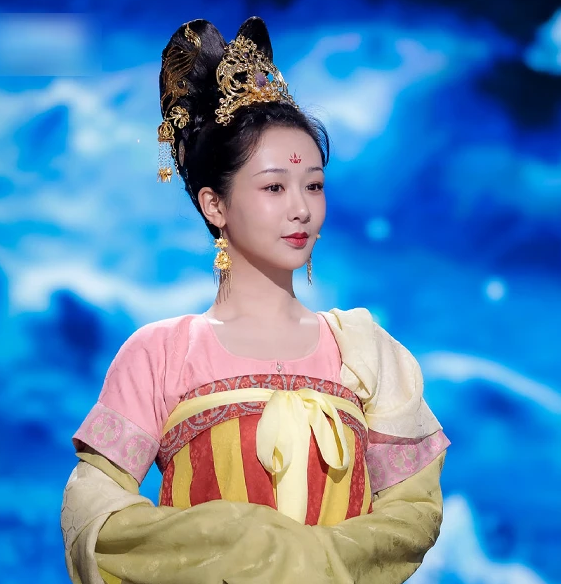 而在被爆出她将出演柔福帝姬时,就有不少粉丝开始期待了,毕竟她的公主