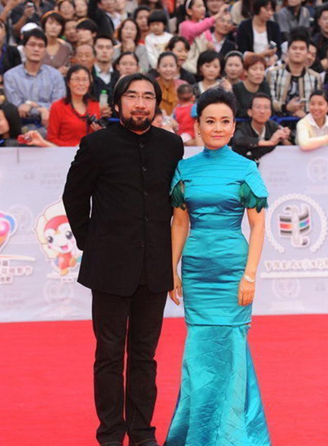 影后娜仁花的爱情故事出道零绯闻丈夫是影帝儿子情商很高