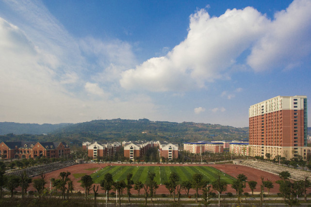 重慶大學城市科技學院,重慶工商大學融智學院,重慶青年職業學院,重慶