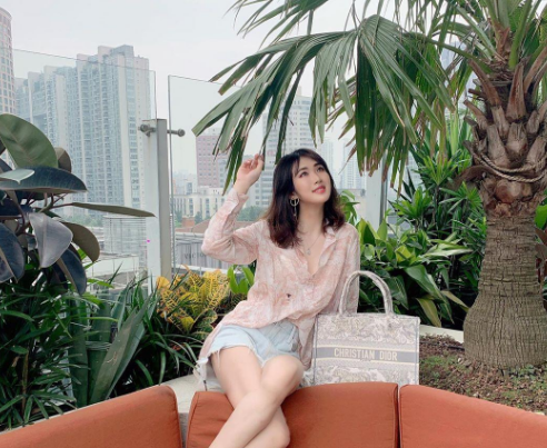 姚安娜出道不受欢迎涨粉情况都能看得出来