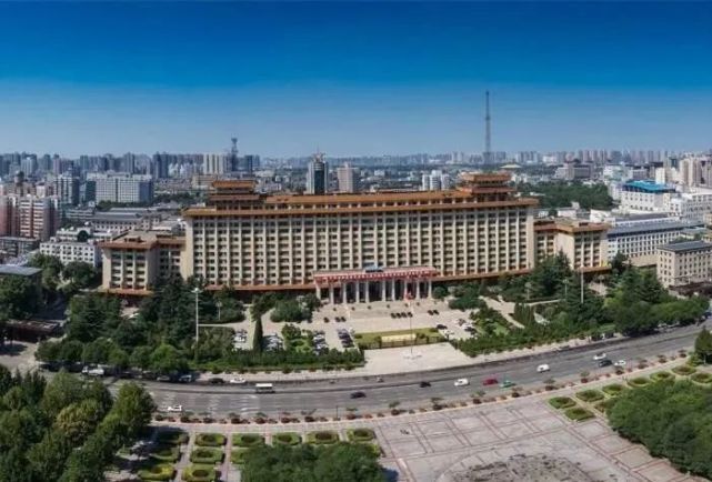 铜川市人民政府,省发展改革委你们关于铜川市城区老工业区搬迁改造