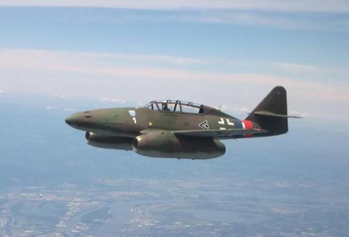 苏联红军抗击德国最优秀的战斗机——拉-7战斗机