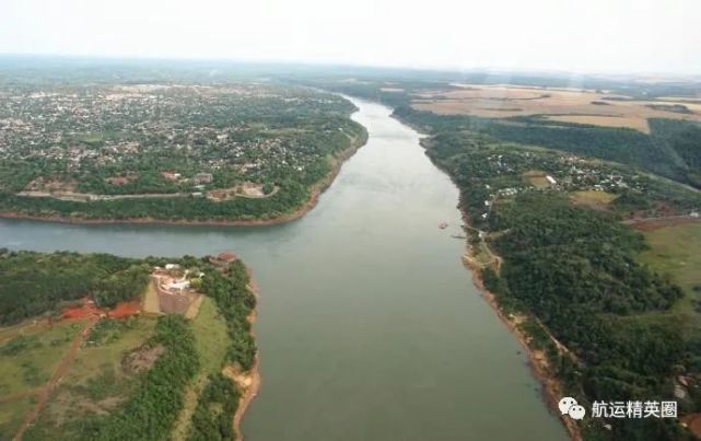 巴拉那(parana)河水系是巴西,阿根廷和巴拉圭三國的重要水上通道.