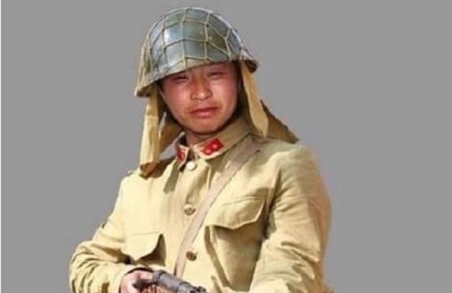 抗日战争:日军帽子上"两片布",到底有啥用处?