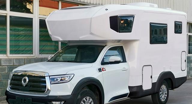 "长城炮"房车亮相 单排座 大房间 中央差速锁 四驱系统