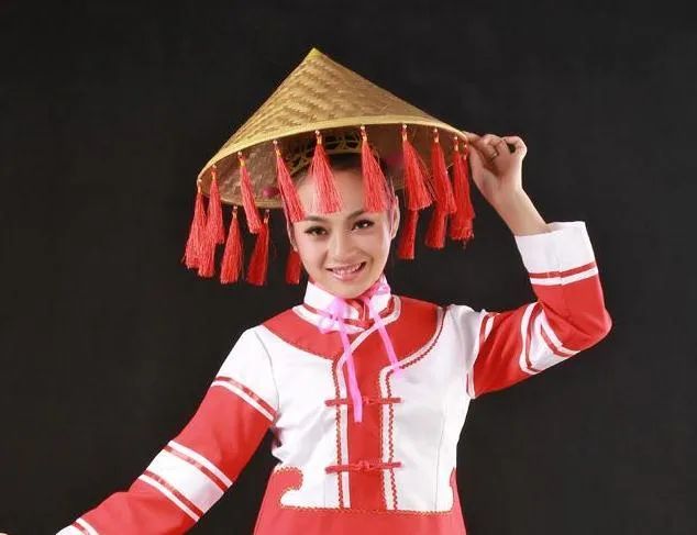 民族常识56个民族服饰毛南族服饰