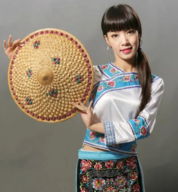 民族常识56个民族服饰毛南族服饰