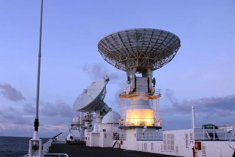 火箭军弹道监测雷达亮相可监测数千公里射程导弹重50吨体型巨大