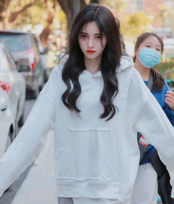 鞠婧祎买什么身体乳好用(鞠婧祎买什么身体乳好用一点)