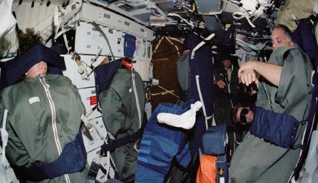 宇航员|盘点宇航员在太空生活的10种最“遭罪”的经历和体验！