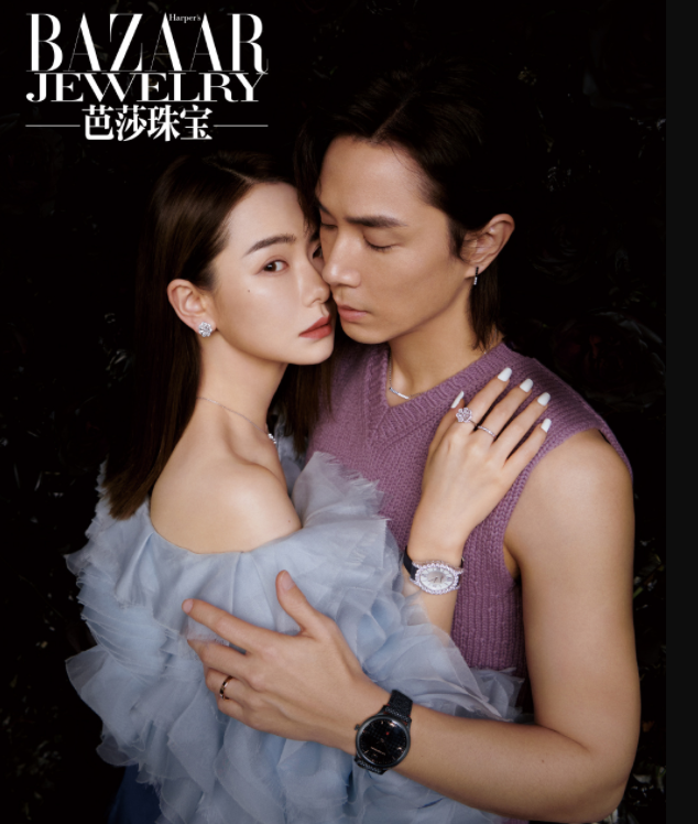 戚薇李承铉提前拍情人节写真戚哥依偎老公裸背氛围暧昧撒狗粮