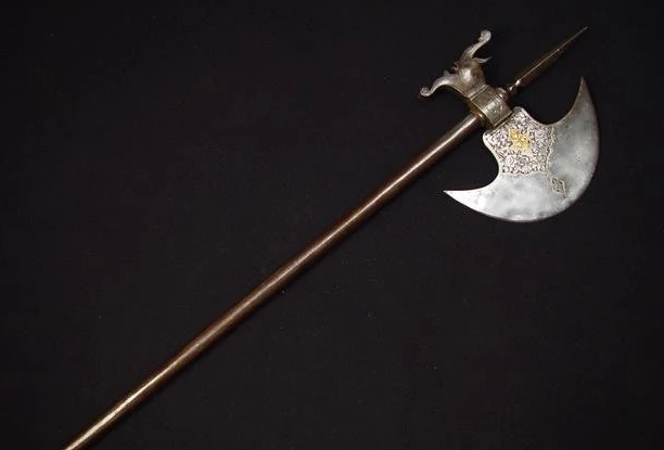 分别是巨灵神和赛太岁,巨灵神曾经抡着宣花斧到水帘洞外叫板过孙悟空